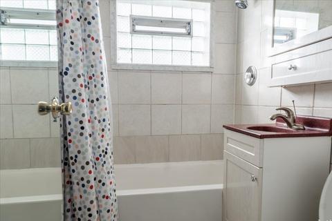 5404 N Artesian Ave, Chicago, IL 60625 photo 12
