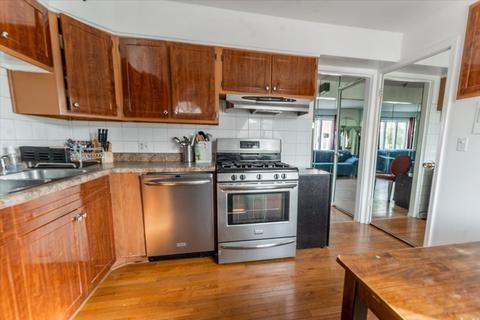 5404 N Artesian Ave, Chicago, IL 60625 photo 6