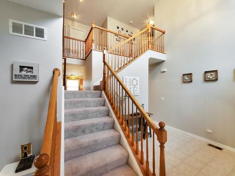 1908 Crestview Dr, Plainfield, IL 60586 photo 2