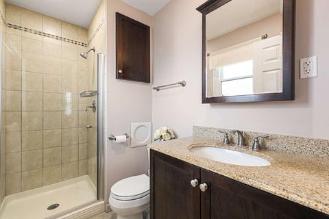 1285 Mayfield Ln, Hoffman Estates, IL 60169 photo 9