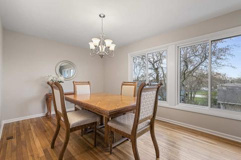 1285 Mayfield Ln, Hoffman Estates, IL 60169 photo 6