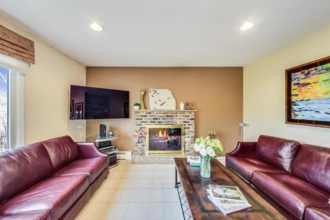 924 Wayne Ave, Deerfield, IL 60015 photo 11