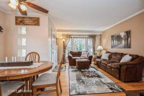 697 Greenview Ave, Des Plaines, IL 60016 photo 4