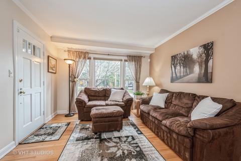 697 Greenview Ave, Des Plaines, IL 60016 photo 3