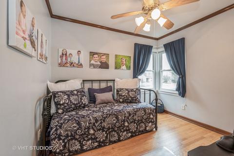 697 Greenview Ave, Des Plaines, IL 60016 photo 11