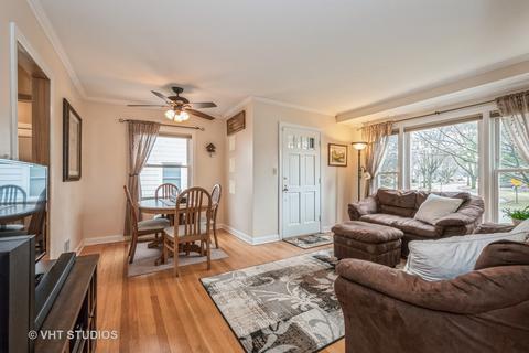 697 Greenview Ave, Des Plaines, IL 60016 photo 5