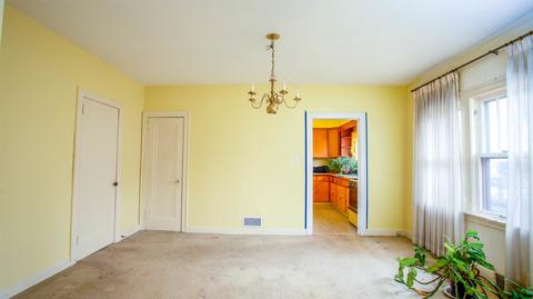 855 S 2nd Ave, Des Plaines, IL 60016 photo 5
