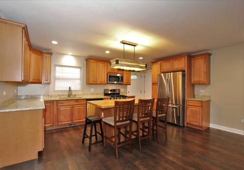213 E Wilson St, Peotone, IL 60468 photo 3
