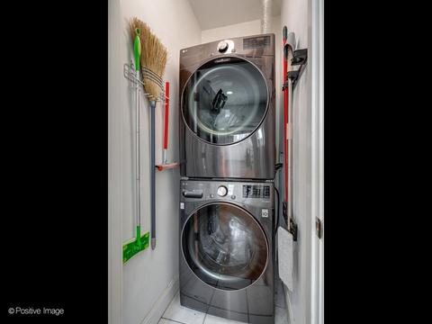 1016 Main St #3, Evanston, IL 60202 photo 17