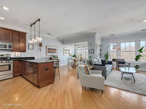 1016 Main St #3, Evanston, IL 60202 photo 2