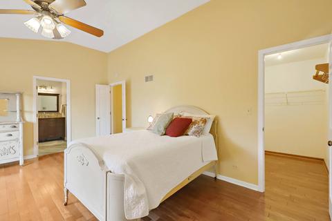 1867 Golf View Dr W, Bartlett, IL 60103 photo 6