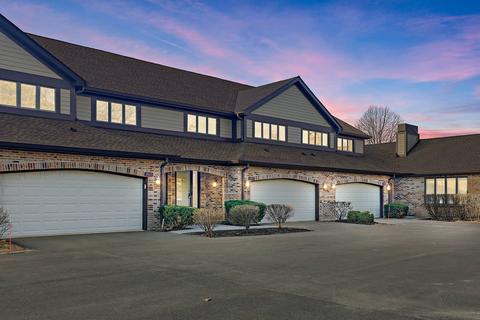 1867 Golf View Dr W, Bartlett, IL 60103 photo 1