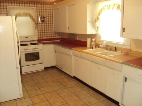 428 E Grove Ave, Rantoul, IL 61866 photo 3