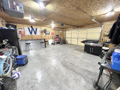 113 E Willard St, Gifford, IL 61847 photo 32