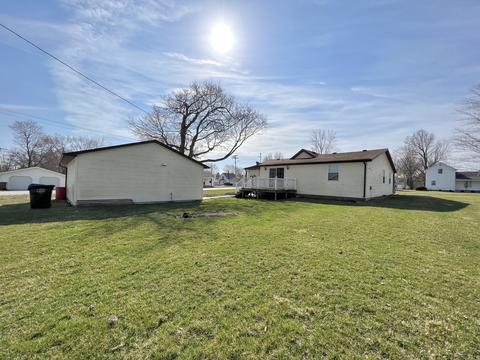 113 E Willard St, Gifford, IL 61847 photo 29