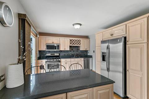 2303 Westminster St, Wheaton, IL 60189 photo 7