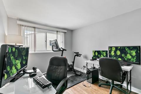 2303 Westminster St, Wheaton, IL 60189 photo 17