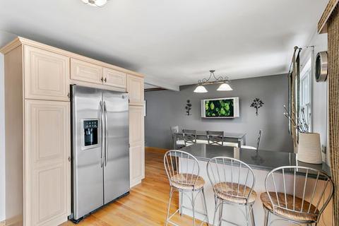 2303 Westminster St, Wheaton, IL 60189 photo 8