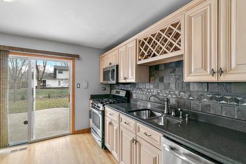 2303 Westminster St, Wheaton, IL 60189 photo 9