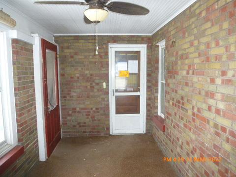 628 S 4th St, Aurora, IL 60505 photo 6