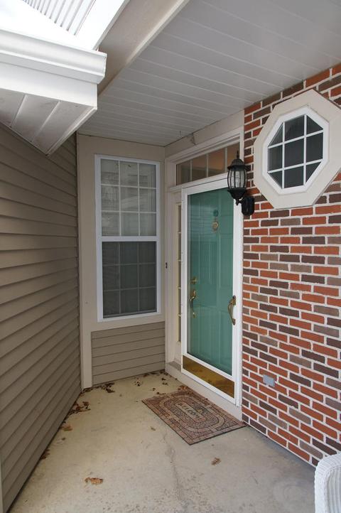 3145 Anton Dr, Aurora, IL 60504 photo 2