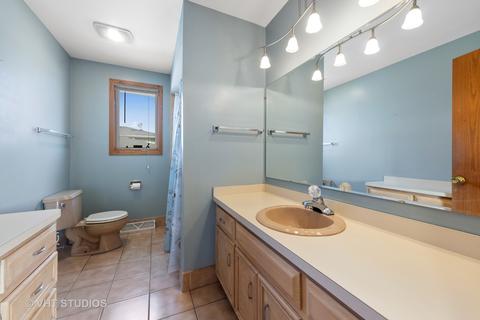 8231 Beloit Ave, Bridgeview, IL 60455 photo 18