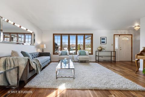 8231 Beloit Ave, Bridgeview, IL 60455 photo 4