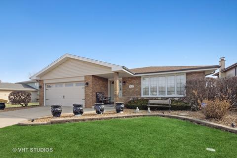 8231 Beloit Ave, Bridgeview, IL 60455 photo 2
