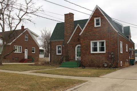 531 E 12th St, Lockport, IL 60441 photo 2