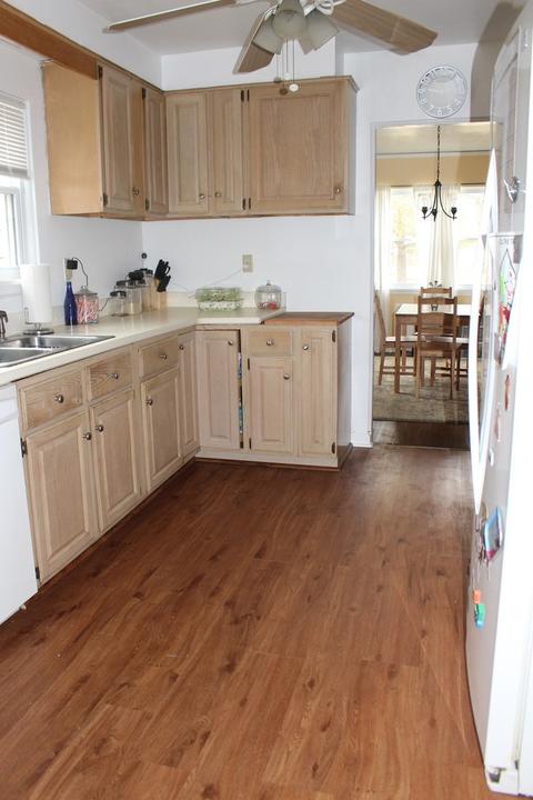 531 E 12th St, Lockport, IL 60441 photo 22