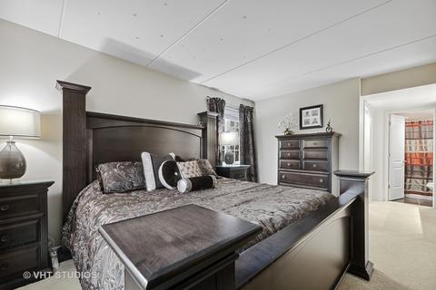 121 Windsor Ln #B, Willowbrook, IL 60527 photo 9