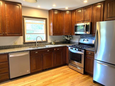 1522 E Geneva Rd, Wheaton, IL 60187 photo 6