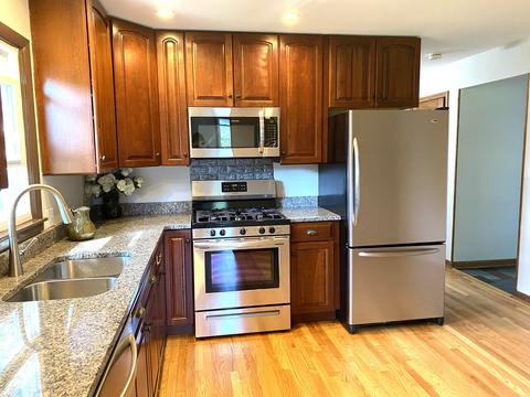 1522 E Geneva Rd, Wheaton, IL 60187 photo 7