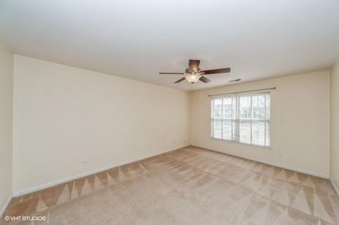 700 Mill Cir #204, Wheeling, IL 60090 photo 7