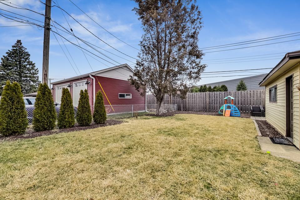  100 Wisconsin Dr, Des Plaines, IL 60016 photo 35