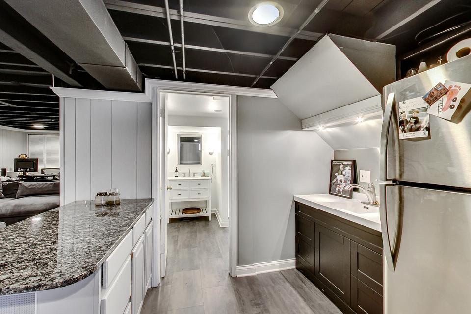  100 Wisconsin Dr, Des Plaines, IL 60016 photo 28