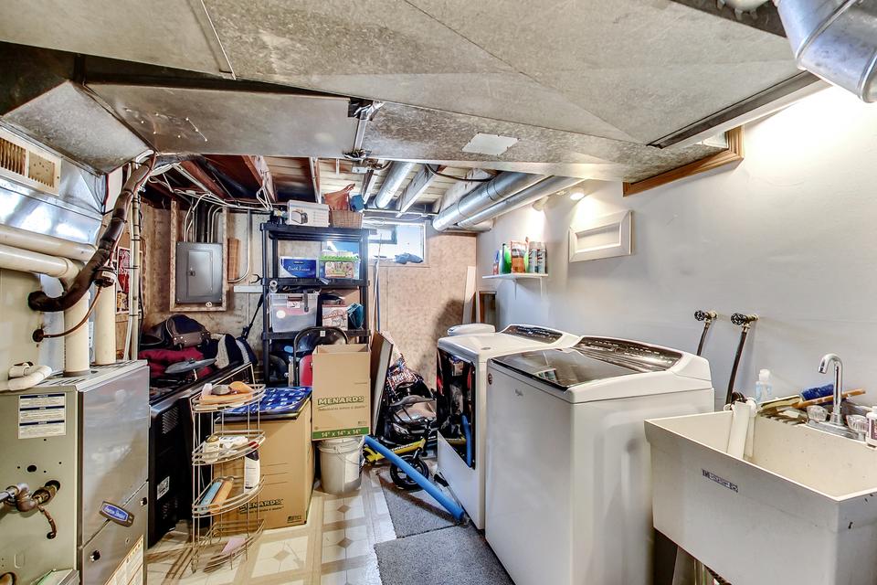  100 Wisconsin Dr, Des Plaines, IL 60016 photo 30