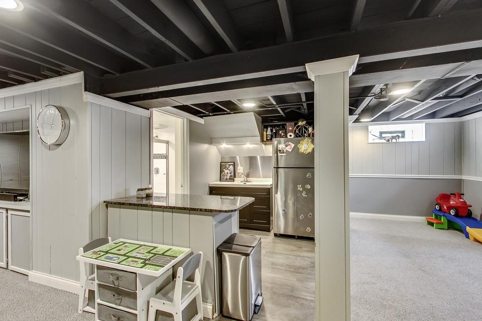  100 Wisconsin Dr, Des Plaines, IL 60016 photo 27