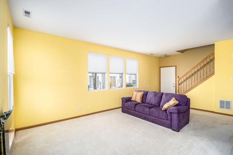 4034 Marble Ct, Aurora, IL 60504 photo 2