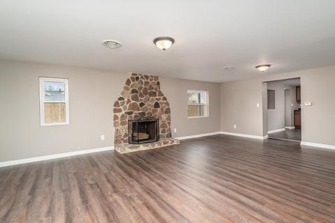 433 S Front St, Braidwood, IL 60408 photo 4