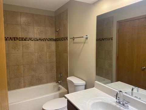 881 Jefferson Dr, Lindenhurst, IL 60046 photo 10
