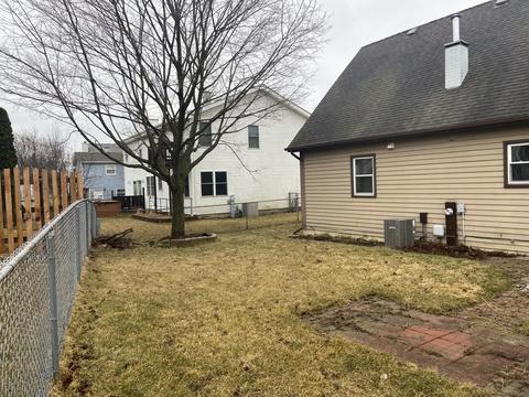 881 Jefferson Dr, Lindenhurst, IL 60046 photo 25