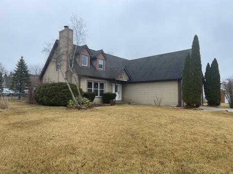 881 Jefferson Dr, Lindenhurst, IL 60046 photo 2