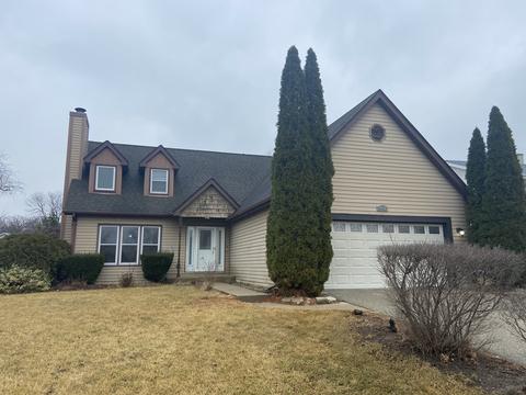 881 Jefferson Dr, Lindenhurst, IL 60046 photo 1