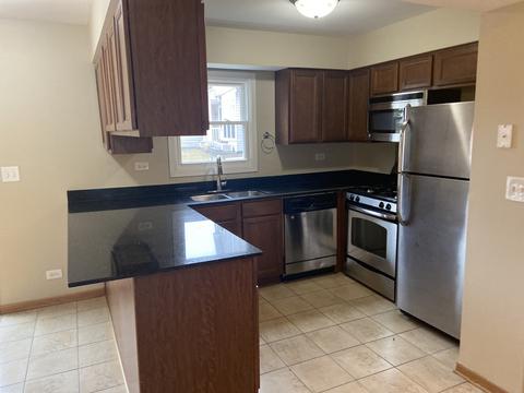 881 Jefferson Dr, Lindenhurst, IL 60046 photo 5