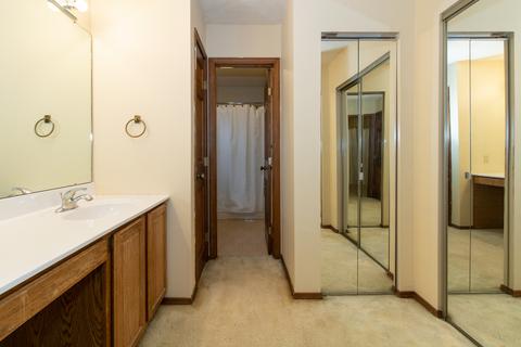 1600 Bensington Ct, Normal, IL 61761 photo 12