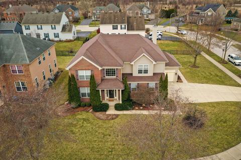 1420 Blume Dr, Elgin, IL 60124 photo 3