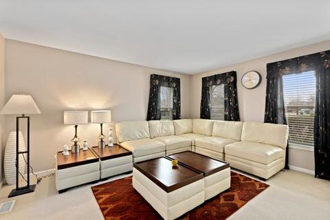 25053 Sandra Ln, Plainfield, IL 60544 photo 2
