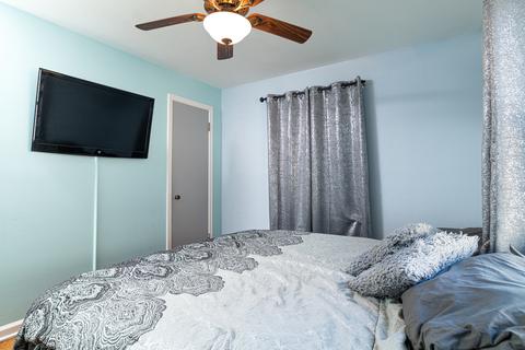 14818 Lawndale Ave, Midlothian, IL 60445 photo 9