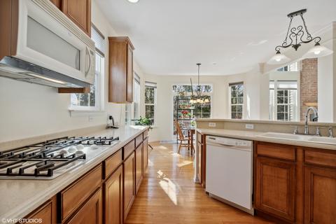 1430 Walnut Dr, West Dundee, IL 60118 photo 8
